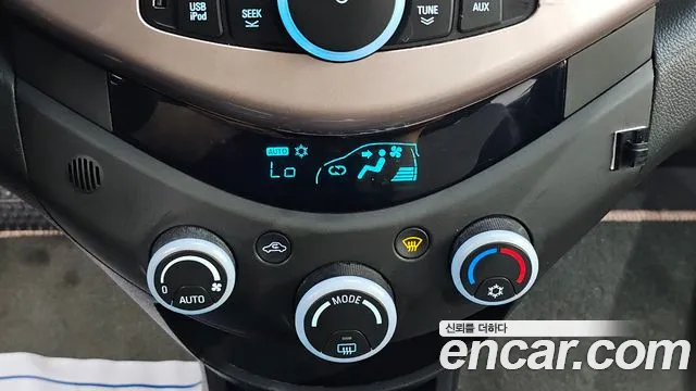 Chevrolet Spark 2012 thumb 12