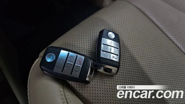 Kia Carnival 2019 thumb 12