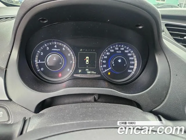 Hyundai Grandeur 2016 thumb 5