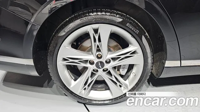 Genesis G90 2022 thumb 9
