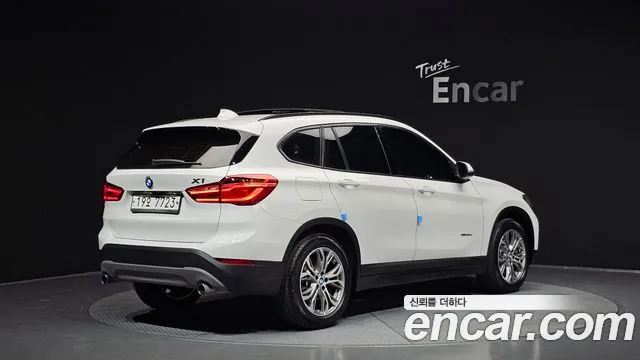 BMW X1 2016 thumb 2