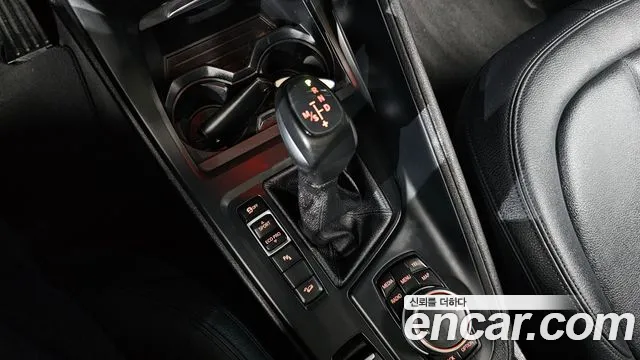 BMW X1 2016 thumb 6