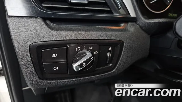 BMW X1 2016 thumb 5