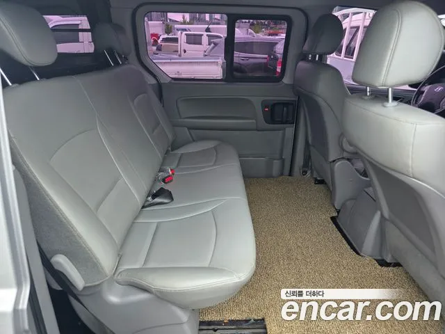 Hyundai Staria 2020 thumb 3