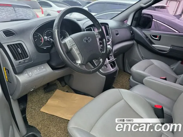 Hyundai Staria 2020 thumb 5