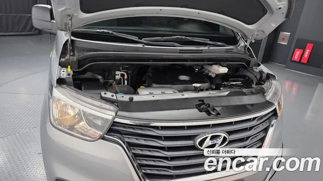 Hyundai Staria 2019 thumb 10