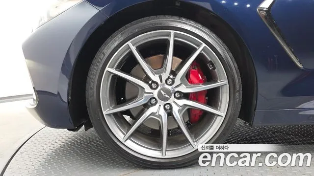 Genesis G70 2019 thumb 10