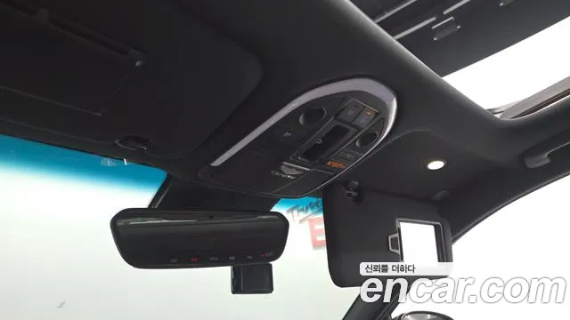 Genesis G70 2019 thumb 4