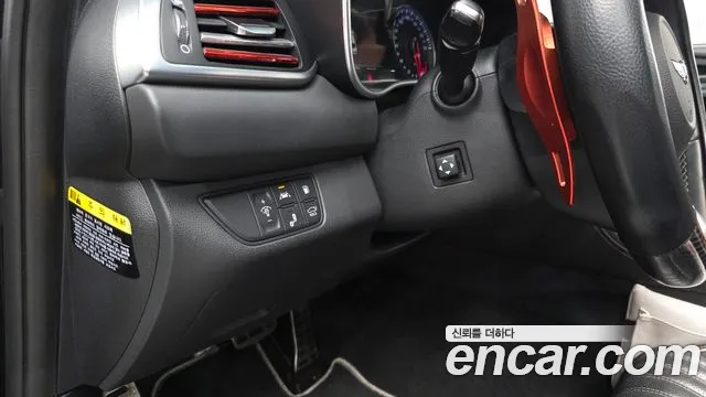 Genesis G70 2019 thumb 11
