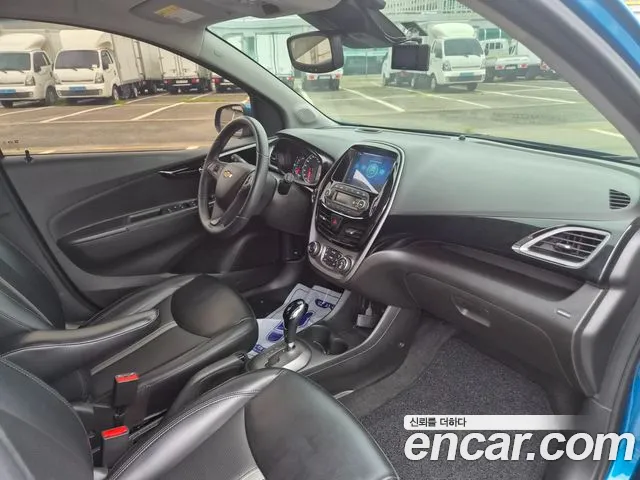 Chevrolet Spark 2018 thumb 3