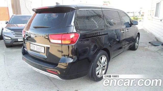 Kia Carnival 2016 thumb 3