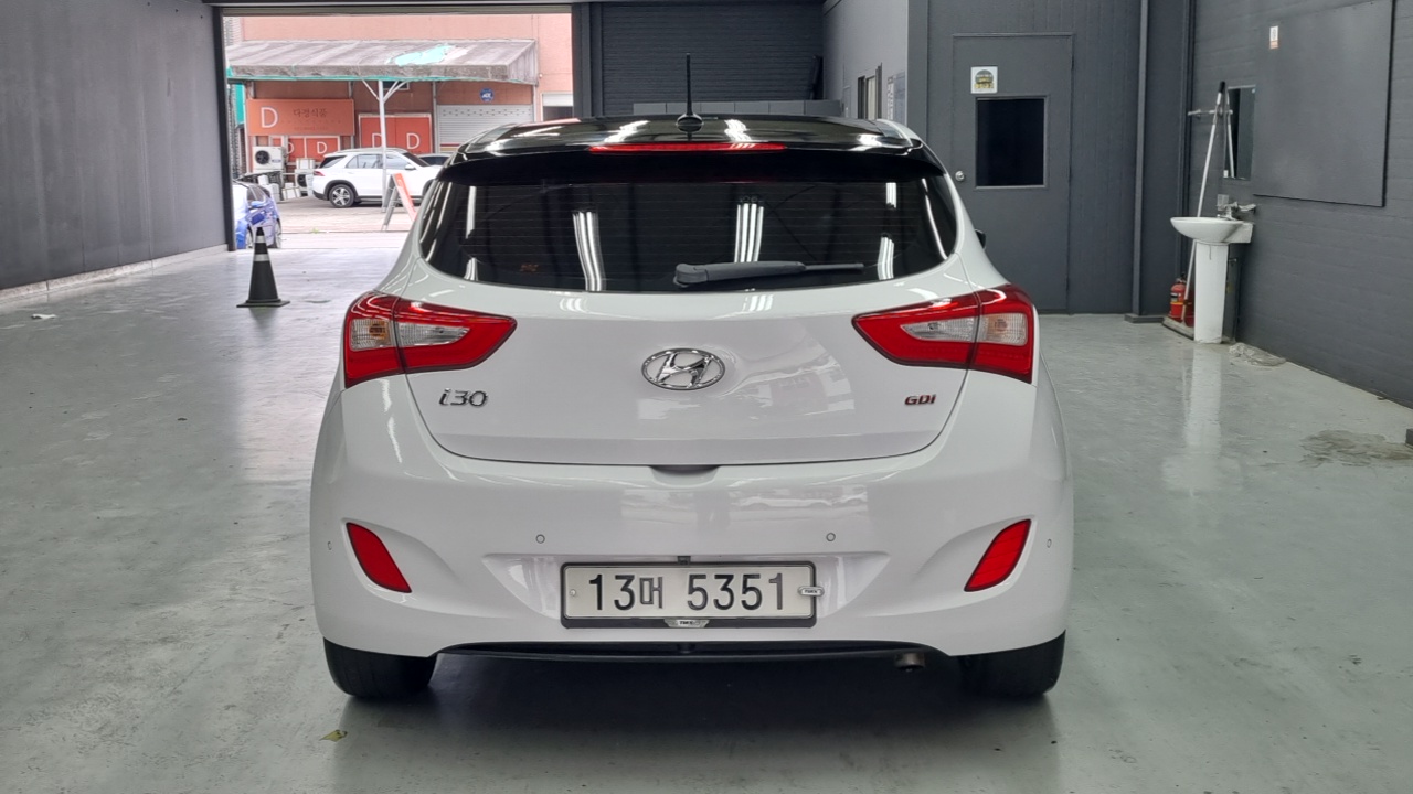 Hyundai i30 2013 thumb 9