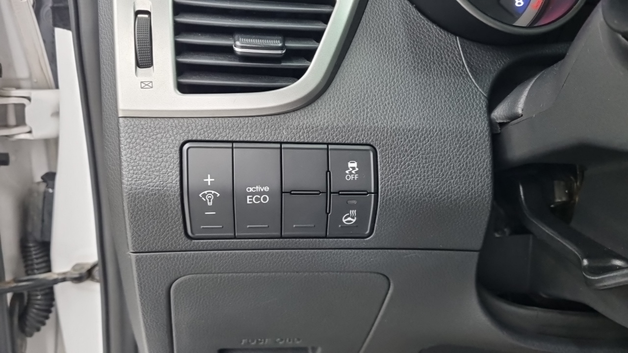 Hyundai i30 2013 thumb 10