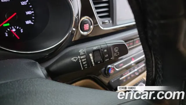 Kia Carnival 2015 thumb 6