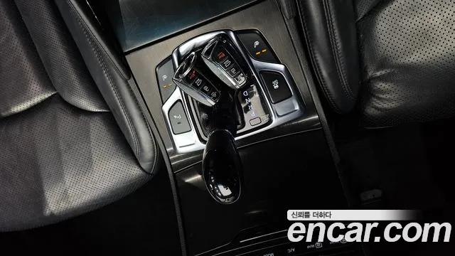 Hyundai Grandeur 2015 thumb 11