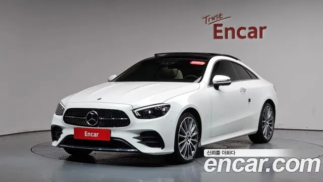 Mercedes-Benz E-Class 2023 thumb 6