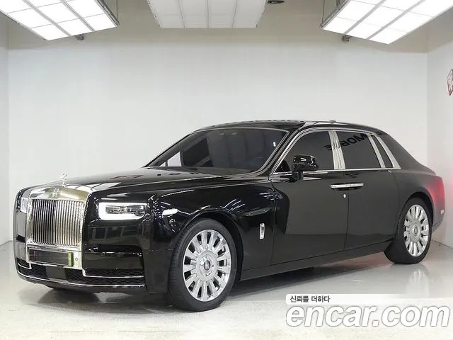Rolls-Royce Phantom 2020 thumb 7