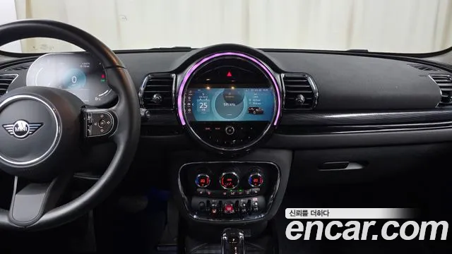 Mini Cooper Clubman 2023 thumb 6
