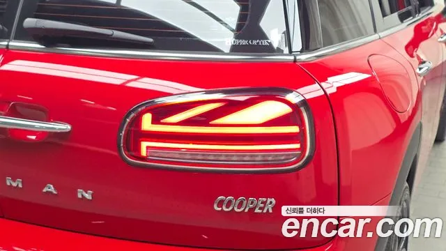 Mini Cooper Clubman 2023 thumb 8