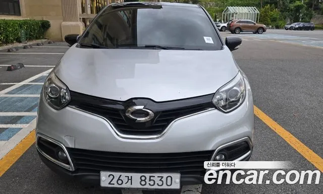 Renault QM3 2014 thumb 9