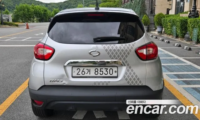 Renault QM3 2014 thumb 8