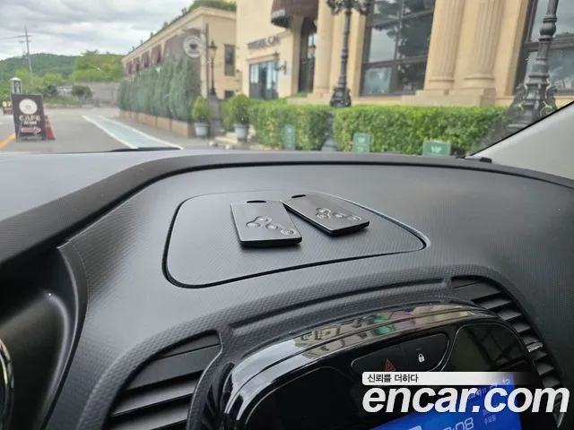 Renault QM3 2014 thumb 2
