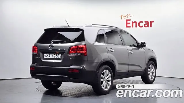 Kia Sorento 2010 thumb 10