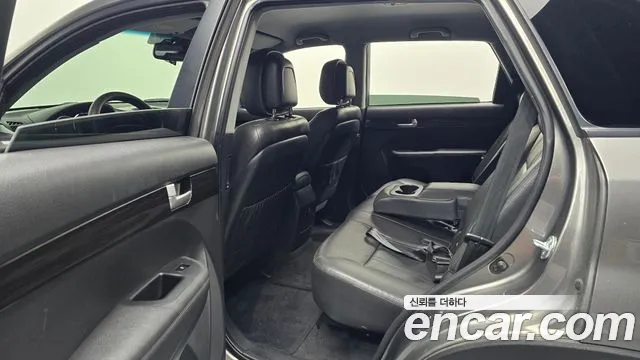 Kia Sorento 2010 thumb 4