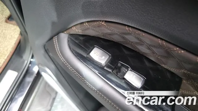 KGM Rexton 2022 thumb 12