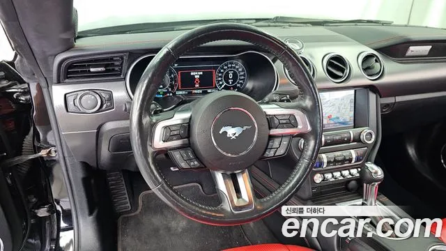 Ford Mustang 2022 thumb 8