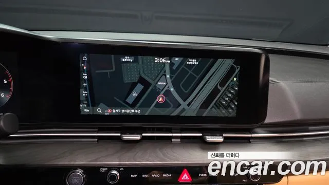 Kia Carnival 2021 thumb 9