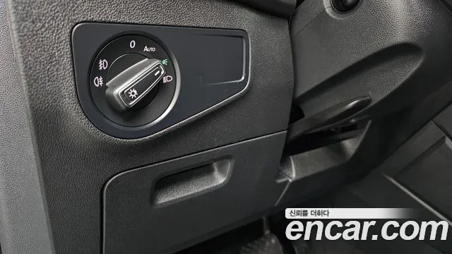 Volkswagen Tiguan 2019 thumb 4