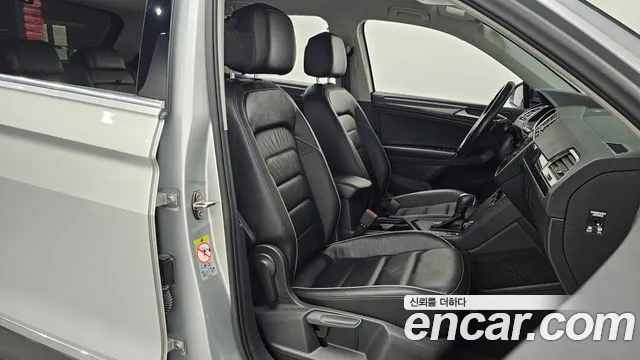 Volkswagen Tiguan 2019 thumb 11
