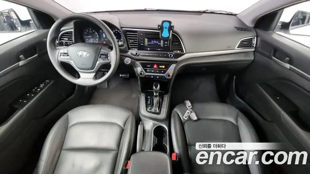 Hyundai Avante 2016 thumb 3