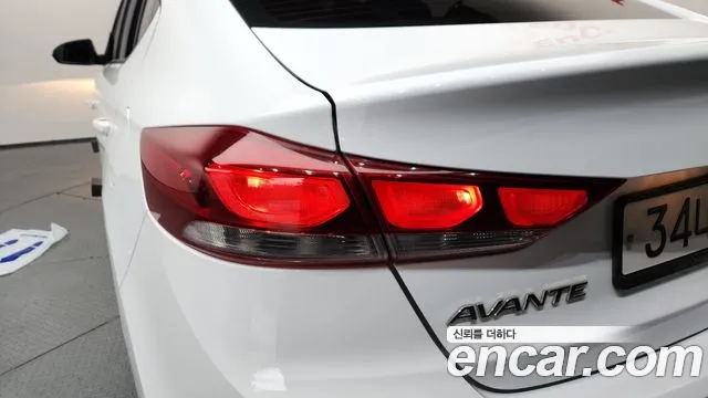 Hyundai Avante 2016 thumb 4