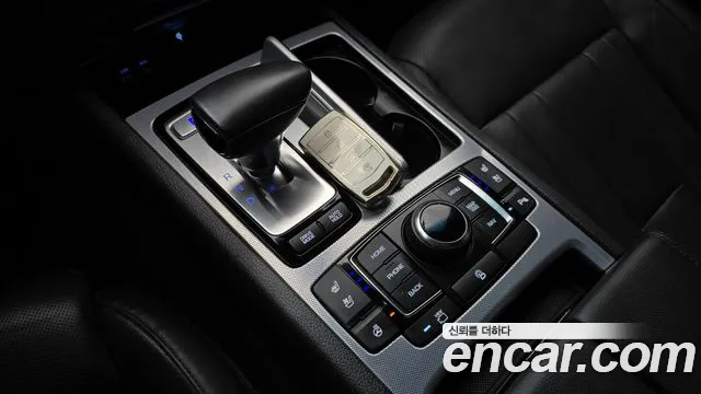 Genesis G80 2017 thumb 12