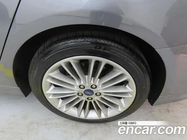 Ford Fusion 2014 thumb 8
