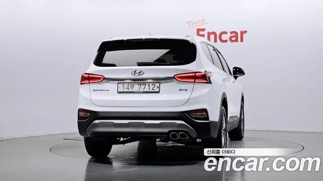 Hyundai Santa Fe 2019 thumb 10