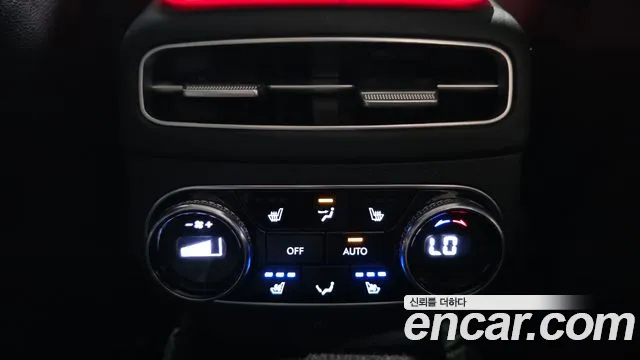 Genesis GV70 2021 thumb 12