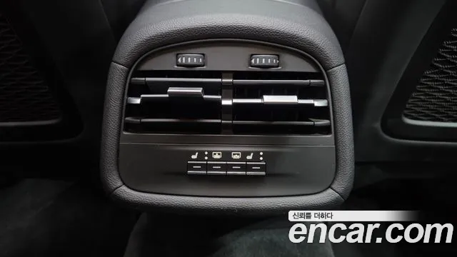 Maserati Ghibli 2020 thumb 4