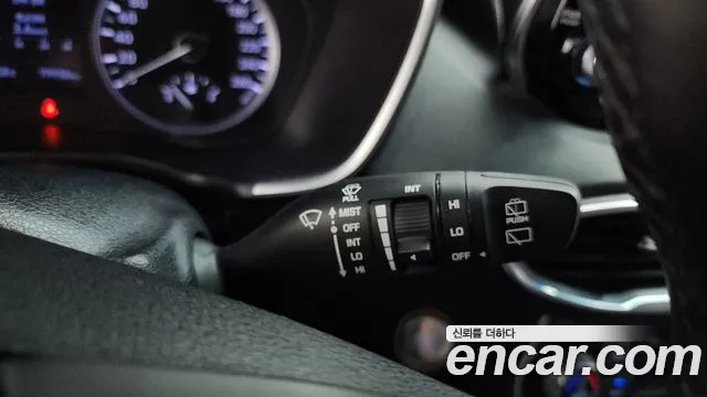 Hyundai Santa Fe 2019 thumb 11
