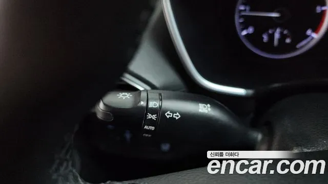 Hyundai Santa Fe 2019 thumb 9