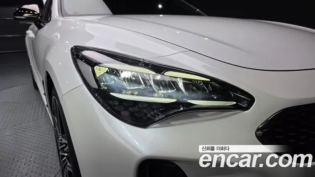 Kia Stinger 2020 thumb 10