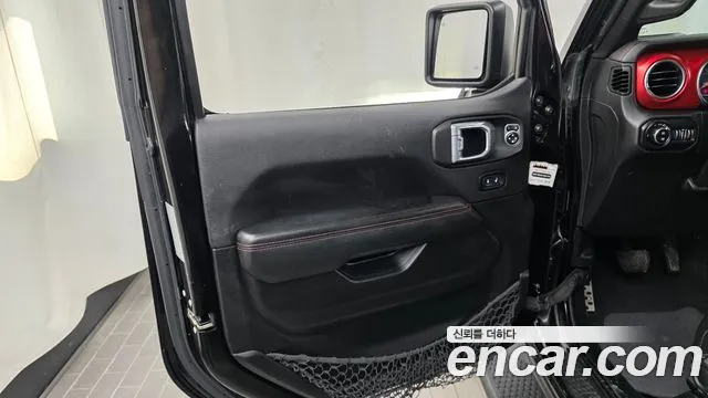 Jeep Wrangler 2021 thumb 2