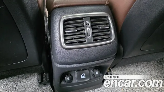 Kia Sorento 2016 thumb 5