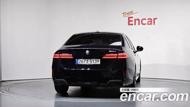 BMW 5 серии 2024 thumb 4