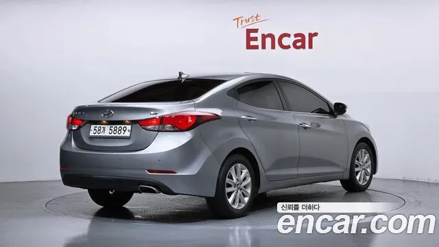 Hyundai Elantra 2015 thumb 6