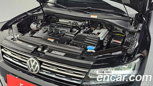 Volkswagen Tiguan 2018 thumb 10