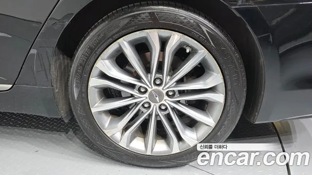 Hyundai Genesis 2015 thumb 4