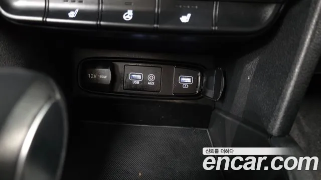 Hyundai Santa Fe 2019 thumb 8